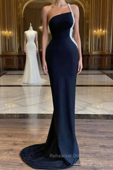 Black One Shoulder Pearl Beadings Mermaid Long Evening Dresses