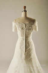 A-Line Short Sleeve Waist Lace Wedding Dress With Appliques Beading