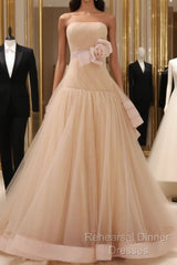 A-Line Stomacher Tiered  Wedding Dress Court Train With Appliques