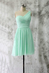 A-Line Sweetheart One-Shoulder Chiffon Bridesmaid Dresses
