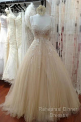 A Line Tulle Long Semi Formal Prom Straps Sweetheart Lace Appliques Wedding Dresses