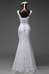 Beautiful Appliques Court Train Lace up Pure White Mermaid Wedding Dress