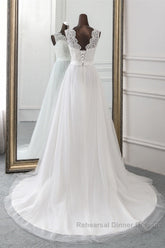 Elegant Long A-line Jewel Tulle Appliques Lace Wedding Dresses
