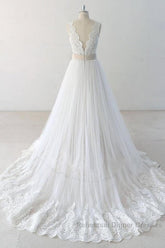 Elegant V-neck Lace Tulle A-line Wedding Dresses