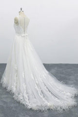 Graceful Long A-line Appliques Tulle Backless Wedding Dresses