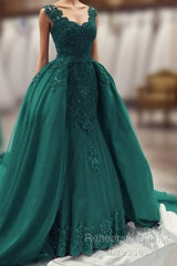 Green Lace Mermaid Semi Formal Prom Dresses