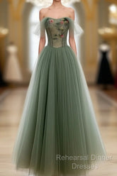 Light Green Sweetheart A-Line Semi Formal Prom Dress, Green Long Party Dress With Lace Applique
