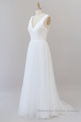 Long A-line Open Back V-neck Lace Tulle Wedding Dresses