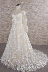 Long A-line Sweetheart Applqiues Tulle Wedding Dresses with Sleeves