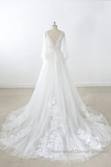 Long A-line V-neck Appliques Lace Tulle Backless Wedding Dresses with Sleeves