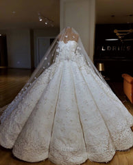 Luxurious Strapless Lace Appliques Beading Sleeveless Ball Gown Wedding Dresses