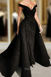 Mermaid Off The Shoulder Dresses Lace Embroidery With Train