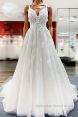 Modest Long Princess V-neck Tulle Spaghetti Straps Wedding Dresses with Lace