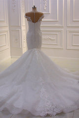 Off the Shoulder Sweetheart White Lace Appliques Tulle Mermaid Wedding Dresses