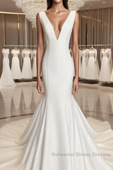 Simple Mermaid Plunge Neck Wedding Dress