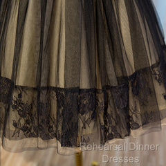 Sweetheart Neck Short Black Lace Semi Formal Prom Dresses, Short Black Lace Graduation Homecoming Dresses