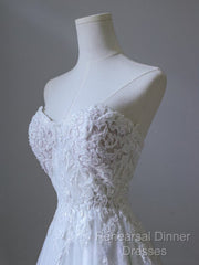 Timeless A Line Sweetheart Lace Tulle White Wedding Dresses Brides Dress