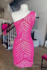 Unique Sleeveless One Shoulder Sequined Pink Homecoming Dress
