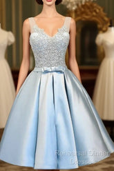 V-Neck Knee-Length Light Blue Satin Homecoming Dress With Appliques