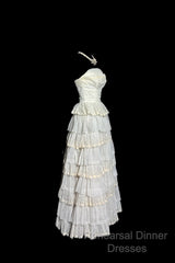 Vintage Ball Gown Strapless White Lace Semi Formal Prom Gown Fairy Semi Formal Prom Dresses