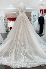 Vintage Long A-line Jewel Tulle Ruffles Wedding Dresses with Lace Appliques