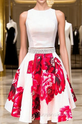 Whte V-Neck Short Homecoming Dress