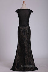 Black Off The Shoulder Sheath Semi Formal Prom Dresses Lace&Tulle Floor Length With Applique & Slit