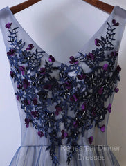 A-Line Bridesmaid Dress V Neck Sleeveless Elegant Floor Length Tulle With Beading / Appliques