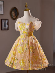 A-Line Off Shoulder Tulle Lace Short Yellow Semi Formal Prom Dress, Yellow Homecoming Dress