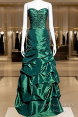 Aesthetic Mermaid Sweetheart Neckline Green Taffeta Semi Formal Prom Dress Ruffle Long Party Dress