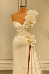 Sparkly Ruffles Split Wedding Dresses With Glitter Long White One Shoulder