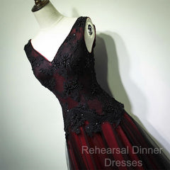 Black And Tulle V-Neckline Beaded Lace Long Party Dress, A-Line Semi Formal Prom Dress Evening Dresss