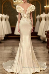 Classic White Mermaid V-Neck Satin Pearl Ruffle Long Semi Formal Prom Dress Elegant Evening Dress