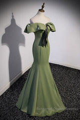 Elegant And Noble Clover Green Off The Shoulder Sleeveless Fishtail Evening Dress With Clover Green Off The Back Strap And Ground Length Semi Formal Prom Dress