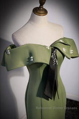 Elegant And Noble Clover Green Off The Shoulder Sleeveless Fishtail Evening Dress With Clover Green Off The Back Strap And Ground Length Semi Formal Prom Dress