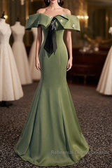 Elegant And Noble Clover Green Off The Shoulder Sleeveless Fishtail Evening Dress With Clover Green Off The Back Strap And Ground Length Semi Formal Prom Dress
