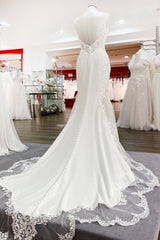 Elegant Long Mermaid Spaghetti Straps Lace Satin Open Back Wedding Dresses