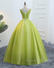 Fresh Green Tulle V Neck Long Lace Up Senior Semi Formal Prom Dress With Applique