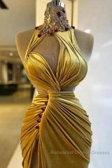 Gold Evening Dresses Sheath High Collar Velvet Beaded Slit Long Turkey Dubai Saudi Arabic Evening Gown Semi Formal Prom Dresses
