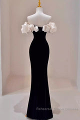 Gorgeous Mermaid Off The Shoulder Black Semi Formal Prom Dress