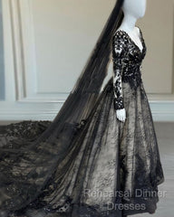 Gothic Black Lace Wedding Dresses Long Sleeves