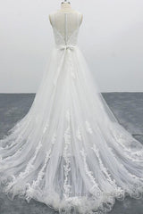 Graceful Long A-line Appliques Tulle Backless Wedding Dresses