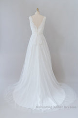 Long A-line V-neck Lace Tulle Backless Wedding Dresses