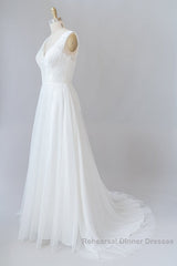 Long A-line V-neck Lace Tulle Backless Wedding Dresses
