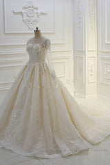 Luxurious Ball Gown Long Sleevess Lace Applqiues Beadings Wedding Dresses