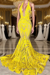 Mermaid Halter Floor-length Sleeveless Open Back Appliques Lace Semi Formal Prom Dresses