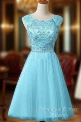 New A-Line Scoop Tulle Knee Length Homecoming Dresses