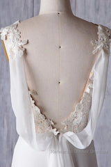 Off-The-Shoulder V Neck Backless Sheath Lace Chiffon Long Beach Wedding Dresses