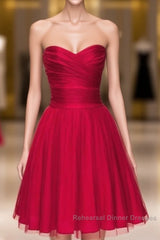 Red Sweetheart Ruches Short Homecoming Dresses