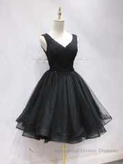 Short Black Lace Semi Formal Prom Dresses, Short Black Lace Homecoming Graduation Dresses